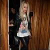 Rita Ora (avec un tee-shirt à l'effigie de Ozzy Osbourne, sur des toilettes) a passé la soirée au club "Nice Guy" à West Hollywood. Le 20 septembre 2015