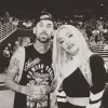 Rita Ora et Travis Barker au match de basket Power 106 celebrity All-Star à Los Angeles le 20 septembre 2015.