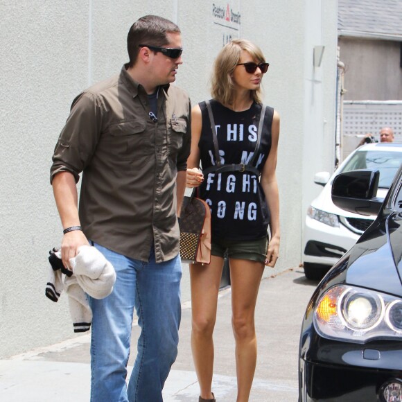 Taylor Swift et Selena Gomez vont déjeuner au restaurant à West Hollywood, le 16 juin 2015.