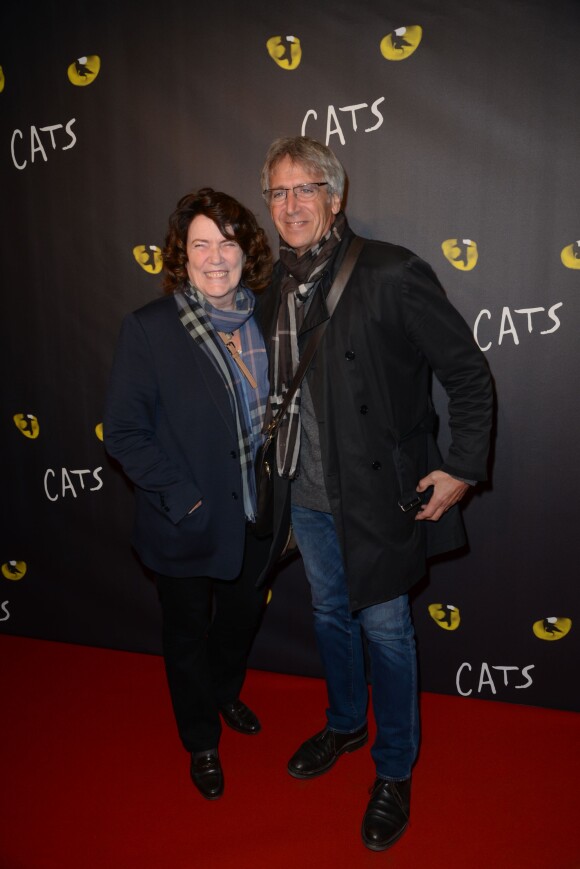 Yves Duteil et sa femme Noëlle - Première de la comédie musicale "Cats" au théâtre Mogador à Paris, le 1er octobre 2015.