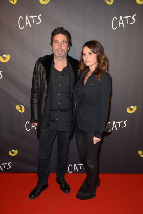 Richard Orlinski et sa compagne - Première de la comédie musicale "Cats" au théâtre Mogador à Paris, le 1er octobre 2015.
