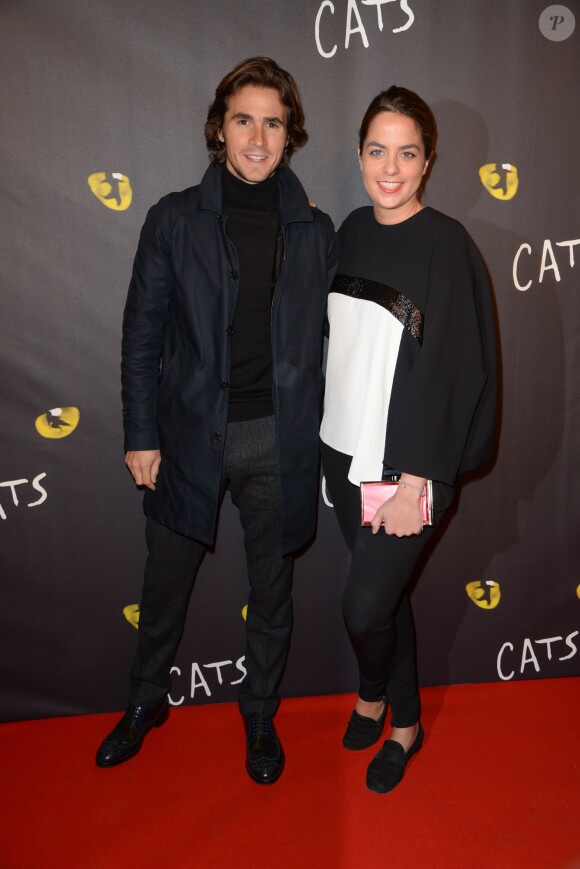 Anouchka Delon et son compagnon Julien Dereims - Première de la comédie musicale "Cats" au théâtre Mogador à Paris, le 1er octobre 2015.