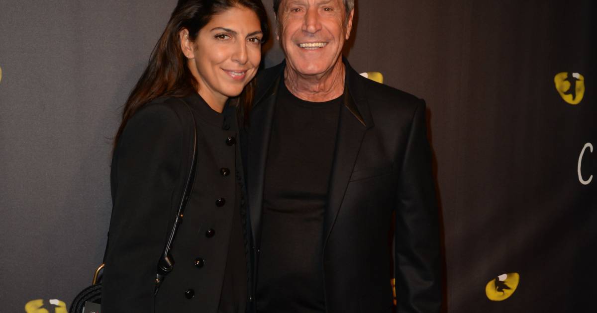 Jean Claude Darmon Et Sa Nouvelle Compagne Jean-Claude Darmon et sa femme Hoda Roche - Première de la comédie