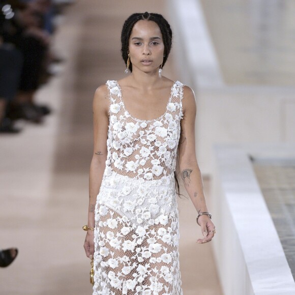 Défilé Balenciaga printemps-été 2016 à Paris. Le 2 octobre 2015.
