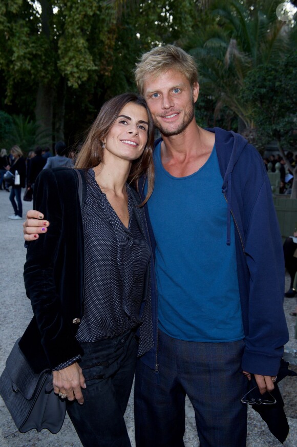 Arnaud Lemaire et une amie - Défilé Bonpoint à l'Orangerie du Jardin du Luxembourg à l'occasion des 40 ans de la marque le 3 octobre 2015 à Paris.
