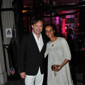 Exclusif - Vincent Perez et sa femme Karine Silla - Dîner de gala au profit de la Fondation ARC pour la recherche contre le cancer du sein à l'hôtel Peninsula à Paris le 1er octobre 2015