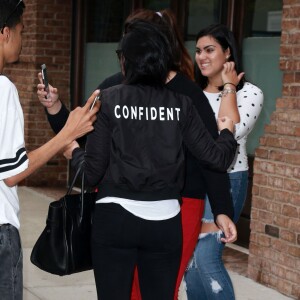 Demi Lovato sort d'un building à New York, le 29 septembre 2015.