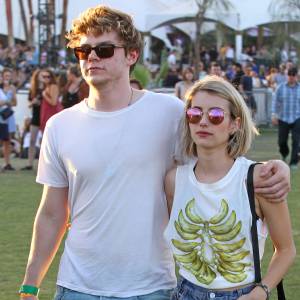 Emma Roberts et son compagnon Evan Peters - People au 3ème jour du festival de musique Coachella à Indio. Le 13 avril 2014