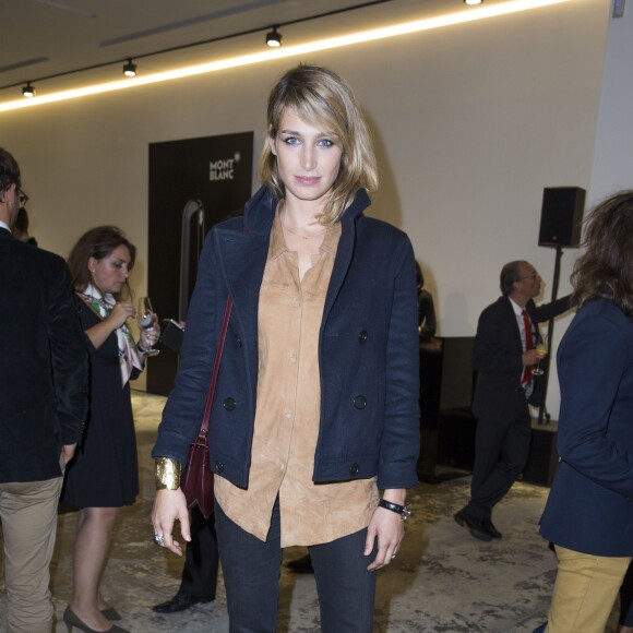 Exclusif - Pauline Lefèvre - Soirée Montblanc M pour la présentation de la nouvelle collection d'instruments d'écriture designé par Marc Newson à Paris le 6 octobre 2015.