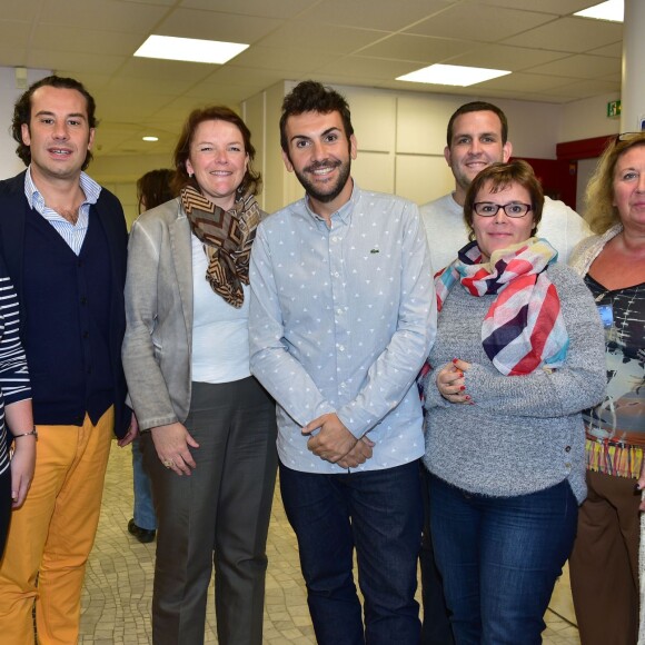 Exclusif - Saray Leroy, le médecin Guillaume Pourcher, Cathy Legallo, Laurent Ournac, Cyril Teuliere, Gaëlle Leroux, Claudine Canale - Laurent Ournac donne une conférence sur l'obésité dans l'amphithéâtre du CHU du Kremlin-Bicêtre pour l'association "Les-Poids-Plumes" le 10 octobre 2015.