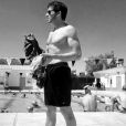 Jon Wellner a rajouté une photo de lui à la piscine sur sa page Instagram