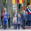 La reine Letizia et le roi Felipe VI d'Espagne célébraient le 12 octobre 2015 avec leurs filles, Leonor, princesse des Asturies, et l'infante Sofia, la Fête nationale à Madrid.