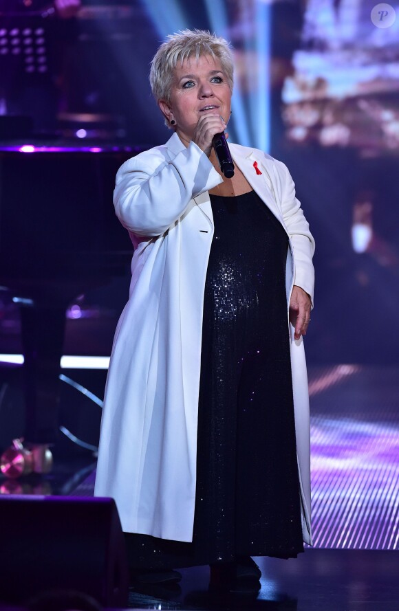 Exclusif - Mimie Mathy - Enregistrement de l'émission "La Télé Chante Pour le Sidaction" aux théâtre des Folies Bergère à Paris. Le 11 mars 2015.