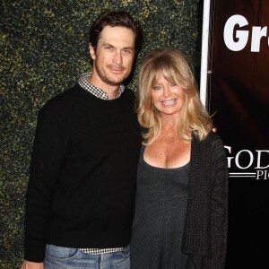 Goldie Hawn et son fils Oliver Hudson - Avant-première du film "Where Hope Grows" à Hollywood, le 4 mai 2015.