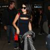 Selena Gomez arrive à l'aéroport de Los Angeles en provenance de Paris, le 29 septembre 2015.