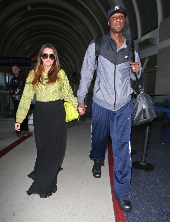 Lamar Odom et Khloe Kardashian arrivent à l'aéroport de Los Angeles, le 4 mai 2012