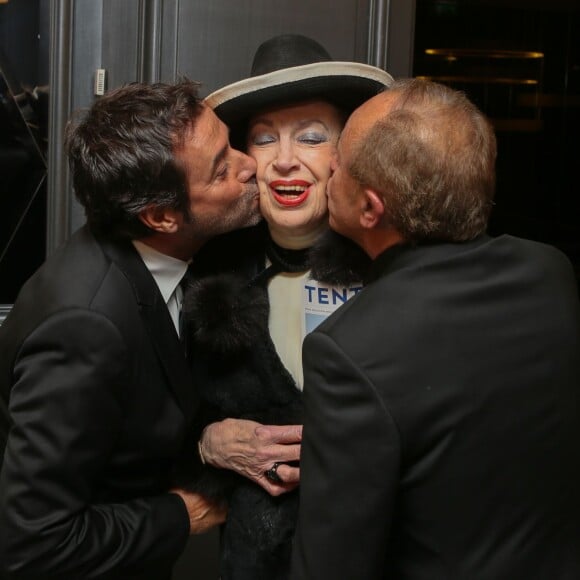 Bernard Montiel, Geneviève de Fontenay, Roland Escaig (créateur du Trofémina) - Soirée de remise des prix de la 12ème édition du TROFEMINA (prix décerné à des femmes d'exception) au pavillon Royal à Paris, le 14 octobre 2015