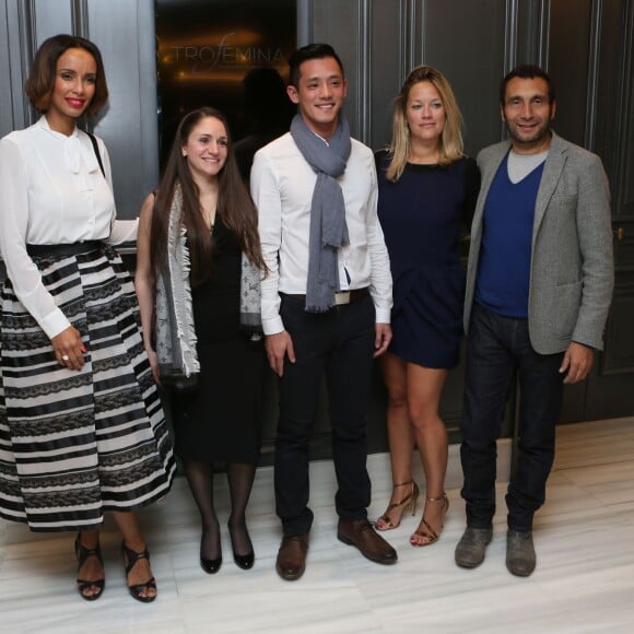 Sonia Rolland (Sonia, habillée par Georges Hobeika, a reçu le prix de la femme humanitaire de l'année), Anaïs Foray, guest, Zinedine Soualem et sa compagne Caroline Faindt - Soirée de remise des prix de la 12ème édition du TROFEMINA (prix décerné à des femmes d'exception) au pavillon Royal à Paris, le 14 octobre 2015