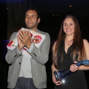 Zinedine Soualem, Anaïs Foray (prix catégorie restauration) - Soirée de remise des prix de la 12ème édition du TROFEMINA (prix décerné à des femmes d'exception) au pavillon Royal à Paris, le 14 octobre 2015.