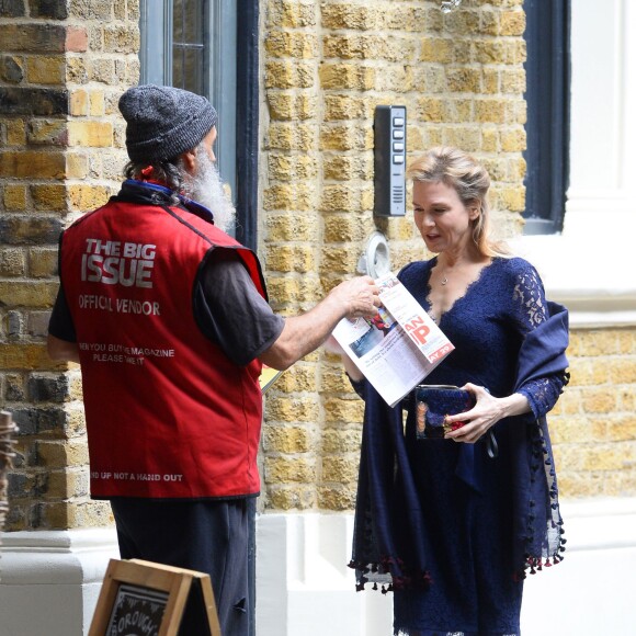 Renée Zellweger sur le tournage du film "Bridget Jones 3" à Londres le 13 octobre 2015.