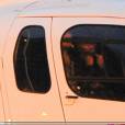 Exclusif - Cara Delevingne à bord d'un hélicoptère à Londres, le 10 octobre 2015.