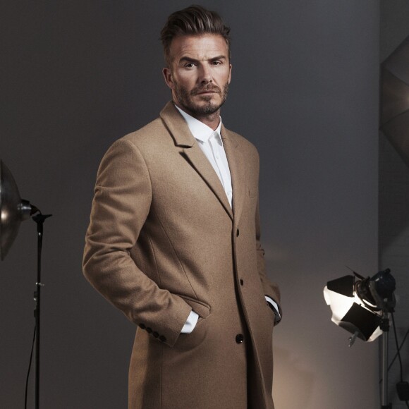 David Beckham pose pour la nouvelle campagne de H&M le 22 septembre 2015.