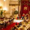 La reine Elizabeth II donnait le 20 octobre 2015 à Buckingham Palace un dîner d'Etat pour le président chinois Xi Jinping et sa femme Peng Liyuan, en visite officielle. Le prince William et la duchesse Catherine de Cambridge y prenaient part, de même que la princesse Anne, le prince Andrew et le prince Edward.