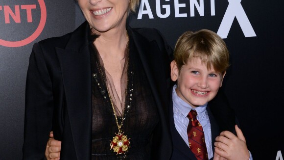 Sharon Stone : "Agent X" glamour et maman complice avec son fils Laird