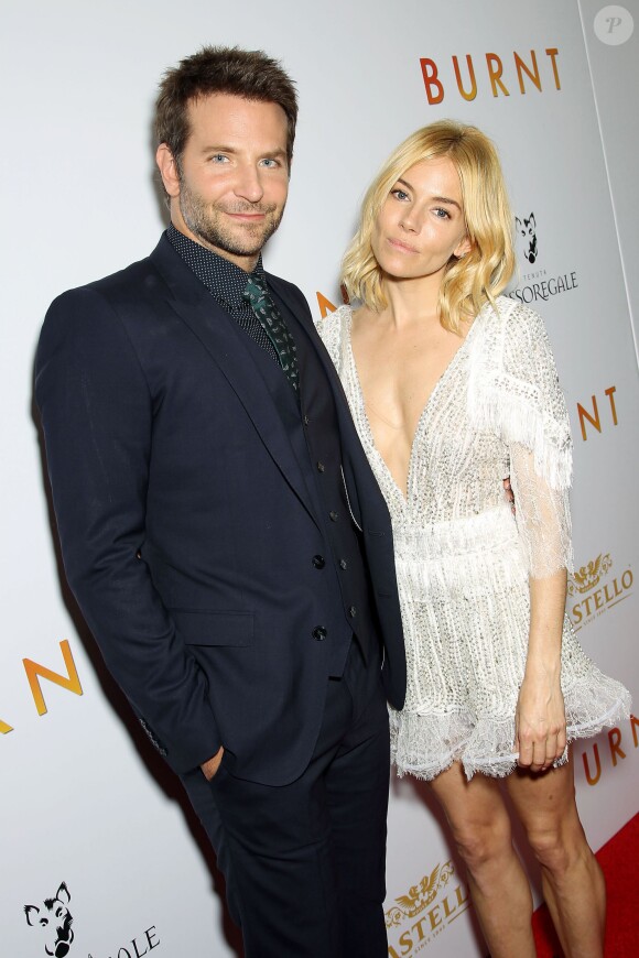 Bradley Cooper, Sienna Miller à la première du film Burnt (À vif) à New York le 20 octobre 2015.