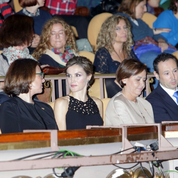 La reine Letizia d'Espagne assistait le 22 octobre 2015, au Théâtre Jovellanos à Gijon, à un hommage rendu à Francis Ford Coppola en présence du cinéaste, lauréat du Prix Princesse des Asturies des Arts 2015.