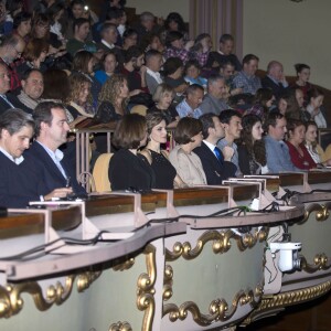 La reine Letizia d'Espagne assistait le 22 octobre 2015, au Théâtre Jovellanos à Gijon, à un hommage rendu à Francis Ford Coppola en présence du cinéaste, lauréat du Prix Princesse des Asturies des Arts 2015.