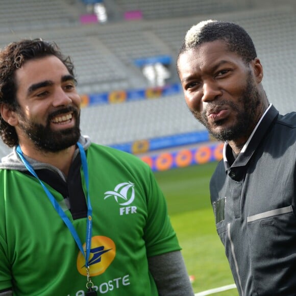 Yoann Huget et Djibril Cissé lors des Journées Nationales de l'arbitrage au stade Jean Bouin le 21 octobre 2015 à Paris