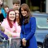 Kate Middleton et le prince William, comtesse et comte de Strathearn en Ecosse, effectuaient leur première visite officielle à Dundee le 23 octobre 2015, en lien avec les activités de la duchesse de Cambridge dans le domaine de la santé mentale des enfants.