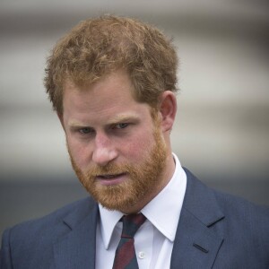 Le prince Harry assistait le 22 octobre 2015 à une messe en mémoire des militaires victimes des explosifs aléatoires à Londres, en la cathédrale St Paul.