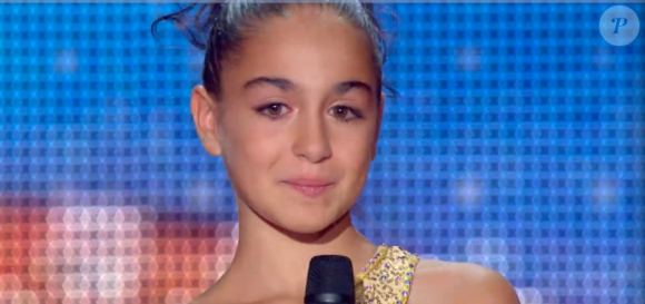 La jeune Anaïs, dans Incroyable Talent saison 10 sur M6, le mardi 27 octobre 2015.