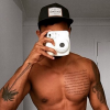 Casey Conway selfie torse nu sur Instagram, septembre 2015