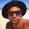 Casey Conway à la plage pose sur Instagram, août 2015