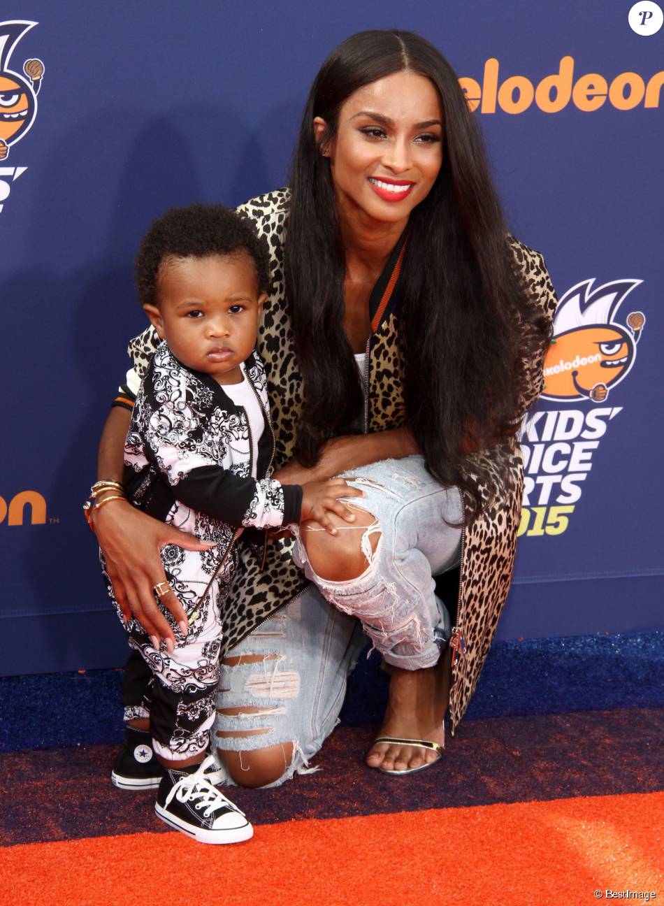 Ciara et son fils Future Zahir aux Nickelodeon Kid's Choice Sports ...