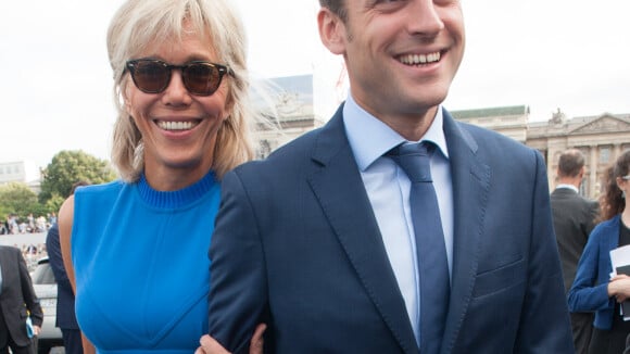 Emmanuel Macron: Son épouse Brigitte cesse d'enseigner "pour se consacrer à lui"