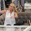 Kim Richards fait les boutiques à Los Angeles, le 20 août 2014