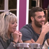 Albert et Chantal, les parents d'Emilie et Loïc, rendent visite aux habitants de la Maison des Secrets de SS9. Ici Chantal et Loïc.