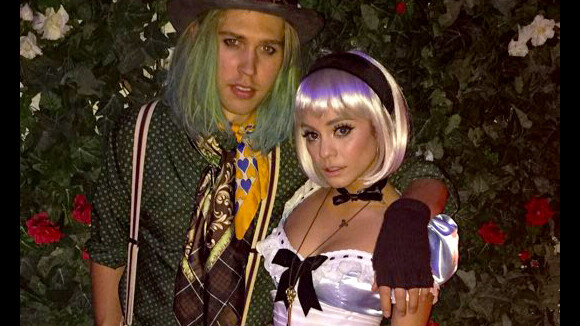 Vanessa Hudgens et Ashley Tisdale : Virée au Pays des Merveilles pour Halloween