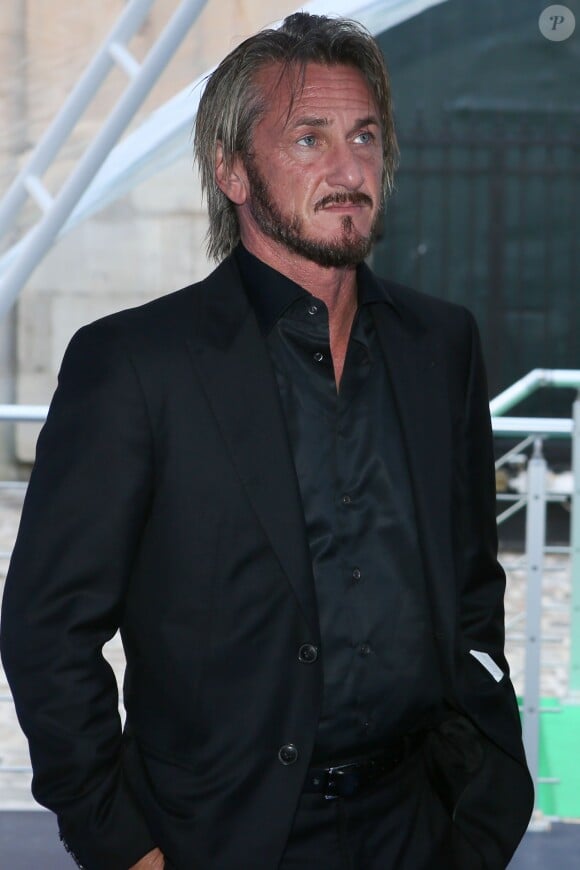 Ségolène Royal reçoit Sean Penn pour une réunion de travail sur la reforestation d'Haïti au Ministère de l"écologie à Paris. Le 1er novembre 2015