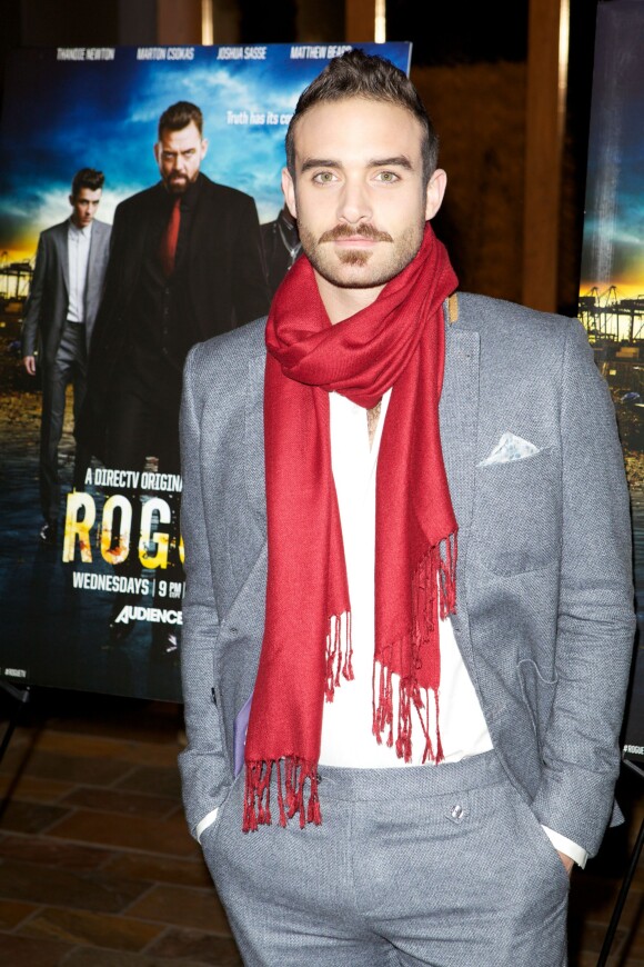 Joshua Sasse à la première de "Rogue" à New York, le 21 mars 2013.