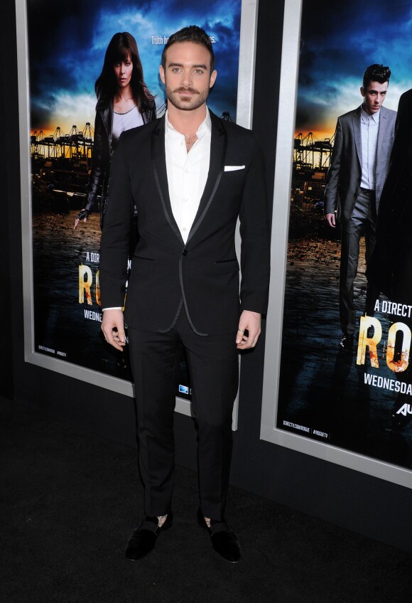 Joshua Sasse à la première de "Rogue" à Los Angeles, le 26 mars 2013.