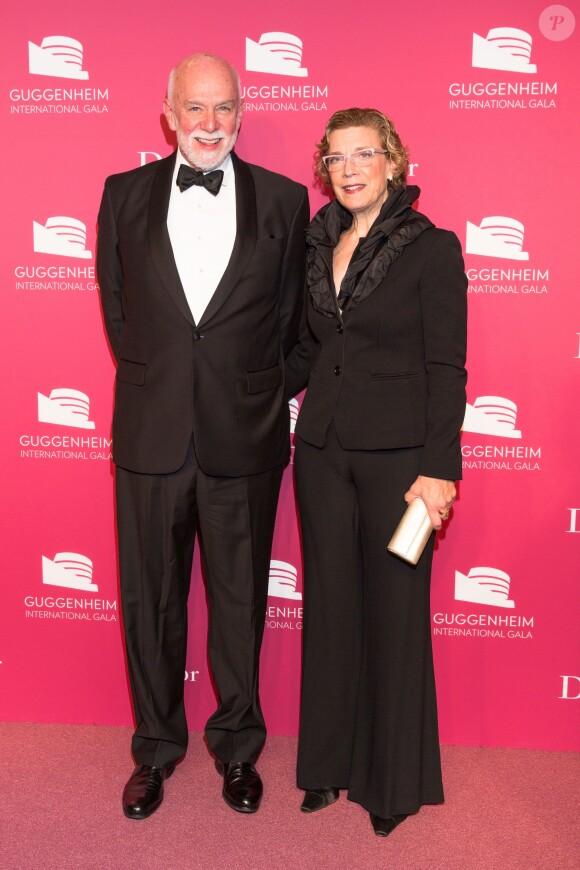 Richard Armstrong et Dorsey Waxter lors du dîner de bienfaisance lors du gala international Guggenheim présenté par Christian Dior au musée Solomon R. Guggenheim. New York, le 5 novembre 2015.
