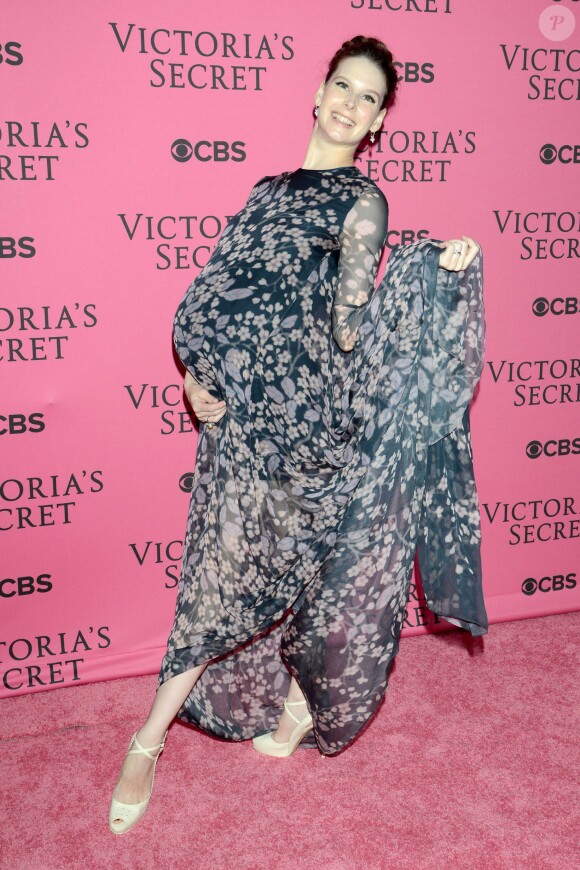 Mary Helen Bowers arrive au défilé Victoria's Secret sur Lexington Avenue Armory à New York, le 10 novembre 2015