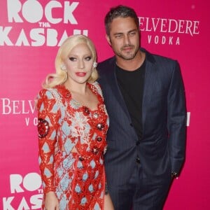 La chanteuse Lady Gaga et son fiancé Taylor Kinney - Première de "Rock The Kasbah" à New York, le 19 octobre 2015.