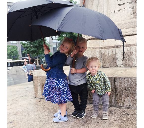 Les trois enfants du couple que forment James Van Der Beek et sa femme Kimberly / photo postée sur Instagram.