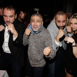 François-Xavier Demaison, Anaïs Tihay, Jaid Seddak et Tarik Seddak lors de la soirée Les Interdites au club Le Chacha à Paris, le 3 novembre 2015